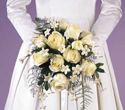 Free-Form White Bouquet